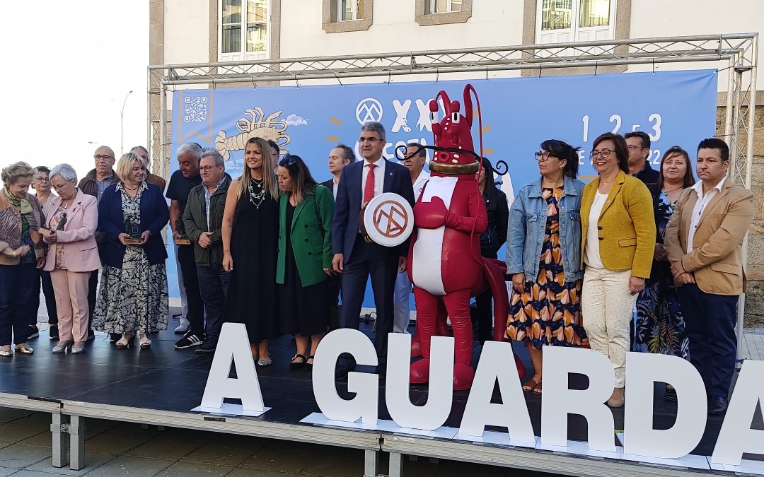 A Guarda homenaxea á xente do mar no arranque da súa “Festa da Langosta e da Cociña Mariñeira” máis global